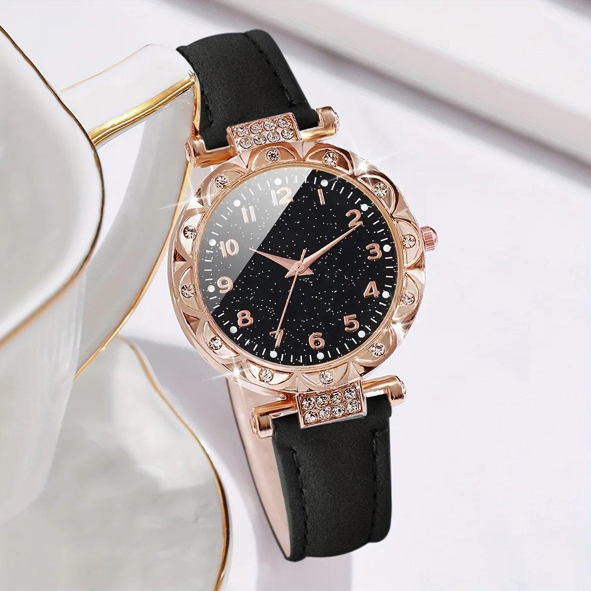 2pcs/set Rhinestone Women\'s Watch and Heart Shape Bracelet Combination PU Leather Strap Valentine\'s Day Gift for Her