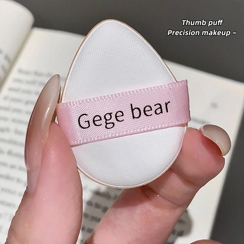 Gege Bear Fard a cuscino con texture crema opaca a 3 colori con soffio, senza polvere, applicazione fluida, crea un trucco quotidiano impeccabile