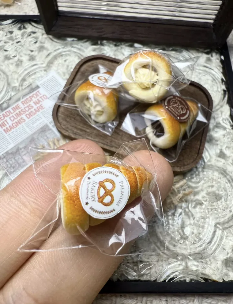 Hot Sale 1:6 Miniature Bakery Gift Set, Handmade Pizza Cookie Bread Matcha Box, Dollhouse Kitchen Pretend Play Dessert Decor