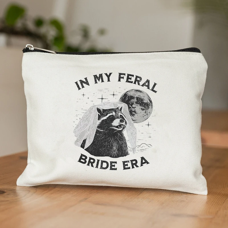 

Bride Distressed Retro Raccoon Bride Pattern Makeup Bag Travel Storage Bag Cosmetic Pouch Makeup Case Raccoon Bride Era Gifts