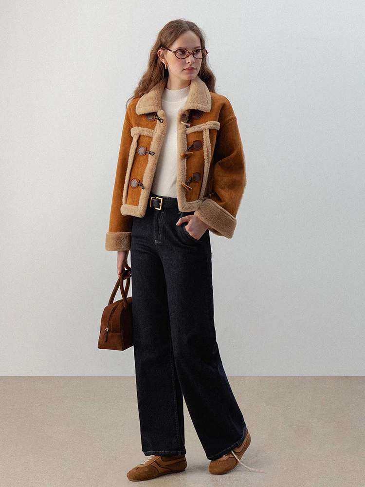 EGGKA Retro Brown Short Coat Thickened Flocking Warmth Horn Button Style Commute Fashion Women's Polyester Fiber Coat