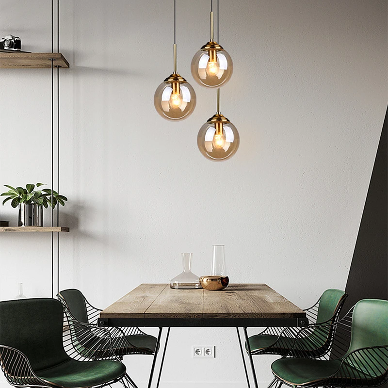 Żyrandol w stylu nordyckim nowoczesny kreatywny szklany wisiorek światło salon restauracja nocna wystrój wnętrz lampa wisząca LED