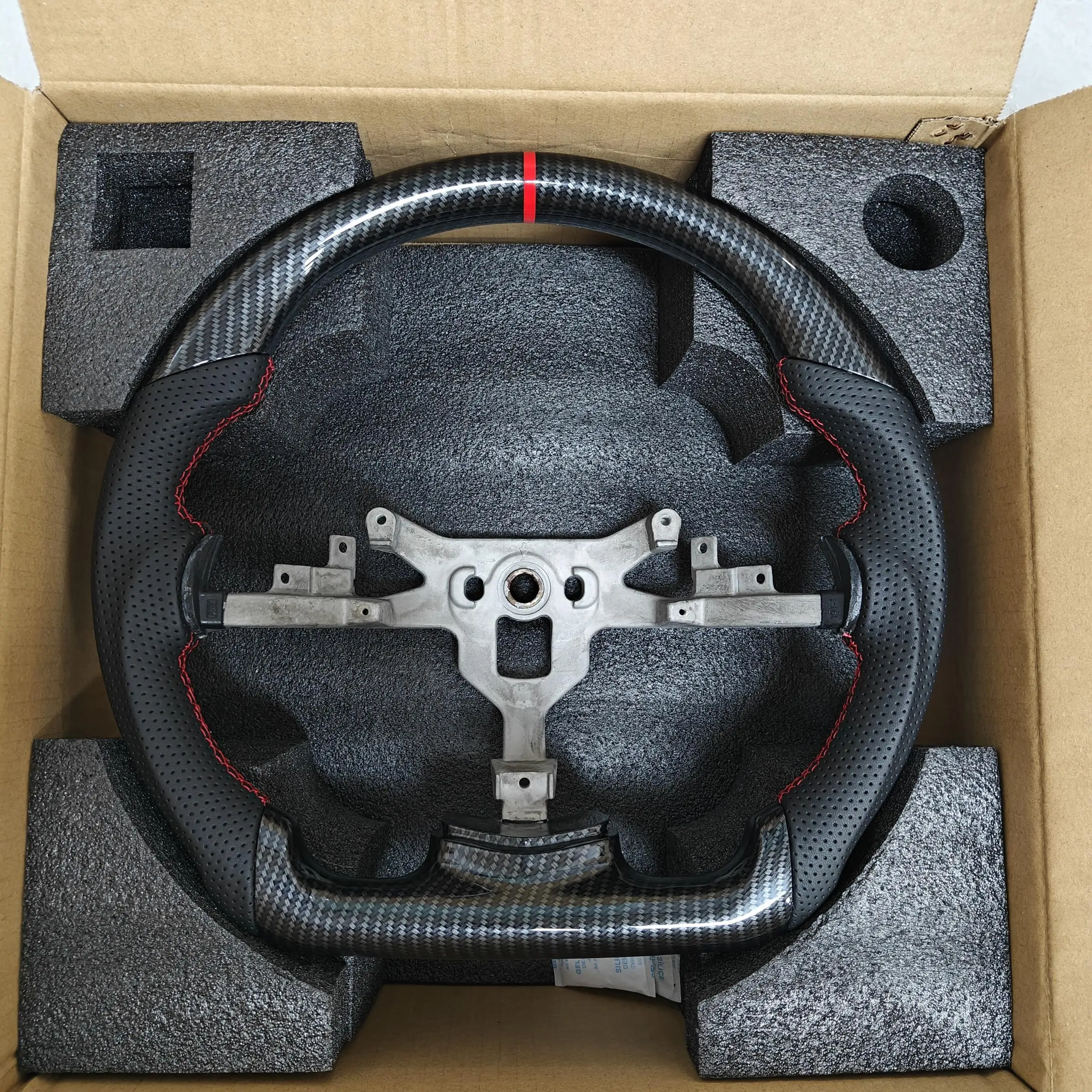 

Real Carbon Fiber Car Steering Wheel For Chevrolet Corvette C6 z06 zr1 2006-2011 Perforated Leather Sport Wheel D-shape