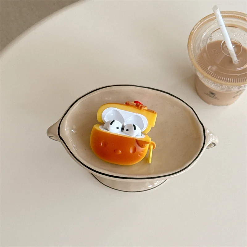 Hello Kitty Cake He…