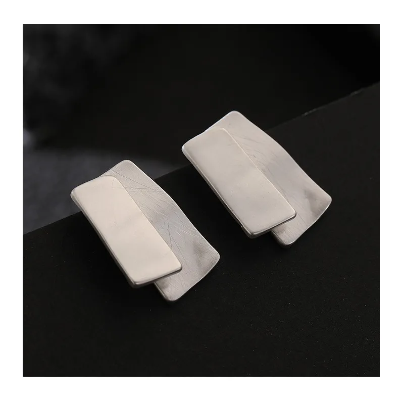 

Foreign Trade Hot-selling Fashion Versatile Irregular Polygon Geometric Alloy Earrings Women's Minimalist Style Stud Earrings