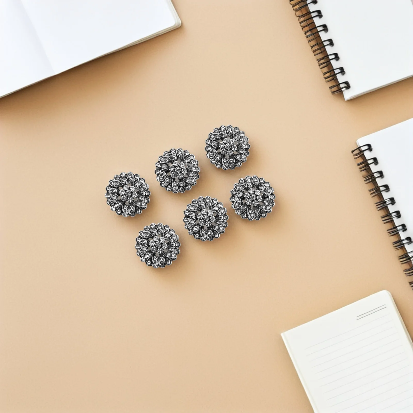 

6Pcs Vintage Metal Buttons Flower Rhinestone Embellishments Sewing Crafts DIY Jewelry Wedding Bouquet Clothing Decoration Silver