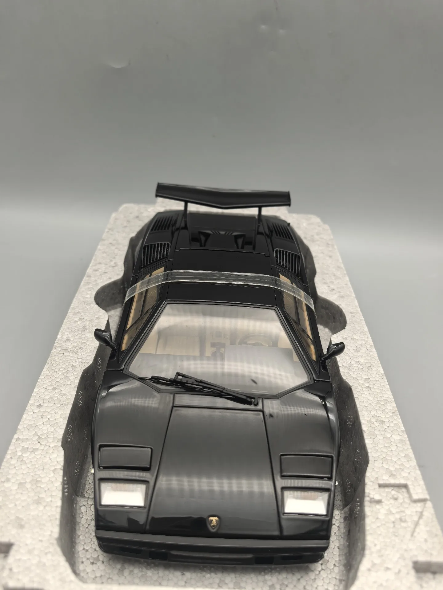 Autoart 1:18 COUNTACH 25th ANNIVERSARY EDITION Simulation Limited Edition All Open Alloy Metal Static Car Model Toy Gift