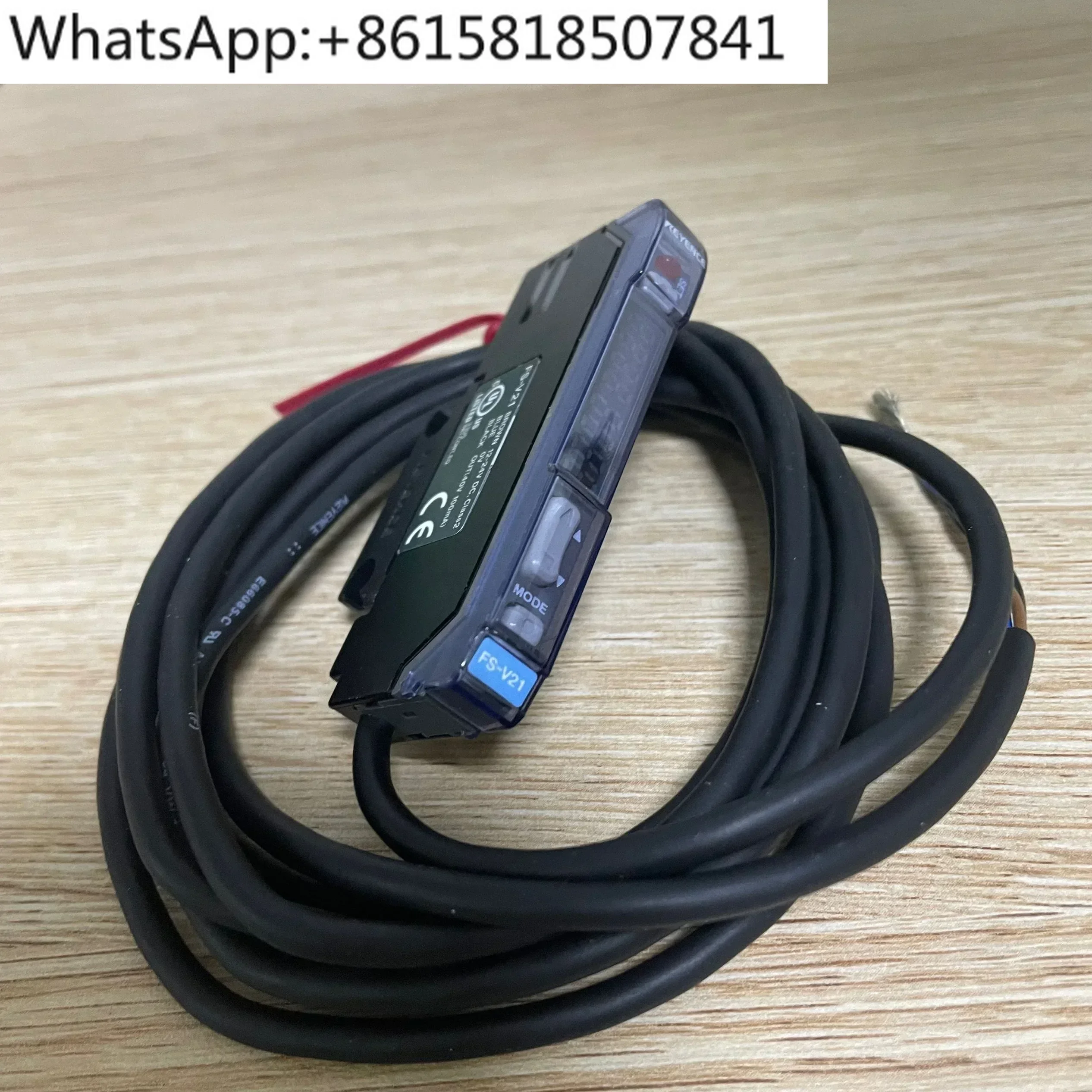 KEYENCE # E 2776336   Dualer digitaler Fasersensor