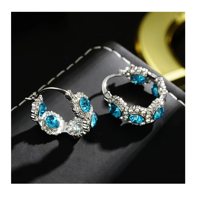 

Niche Design Sense Retro Blue Full Zirconium Circle Earrings Ear Buckles Women's Light Luxury Temperament Versatile Earrings