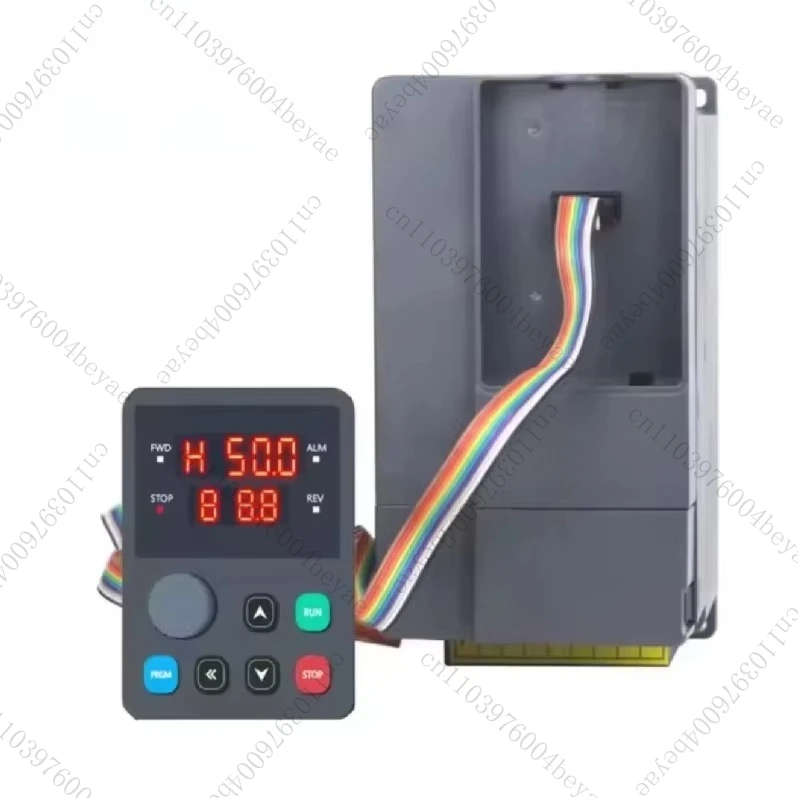 DC to AC 3 phase 380V 220V solar water pump inverter/inverter solar frequency conversion speed regulation AC drive