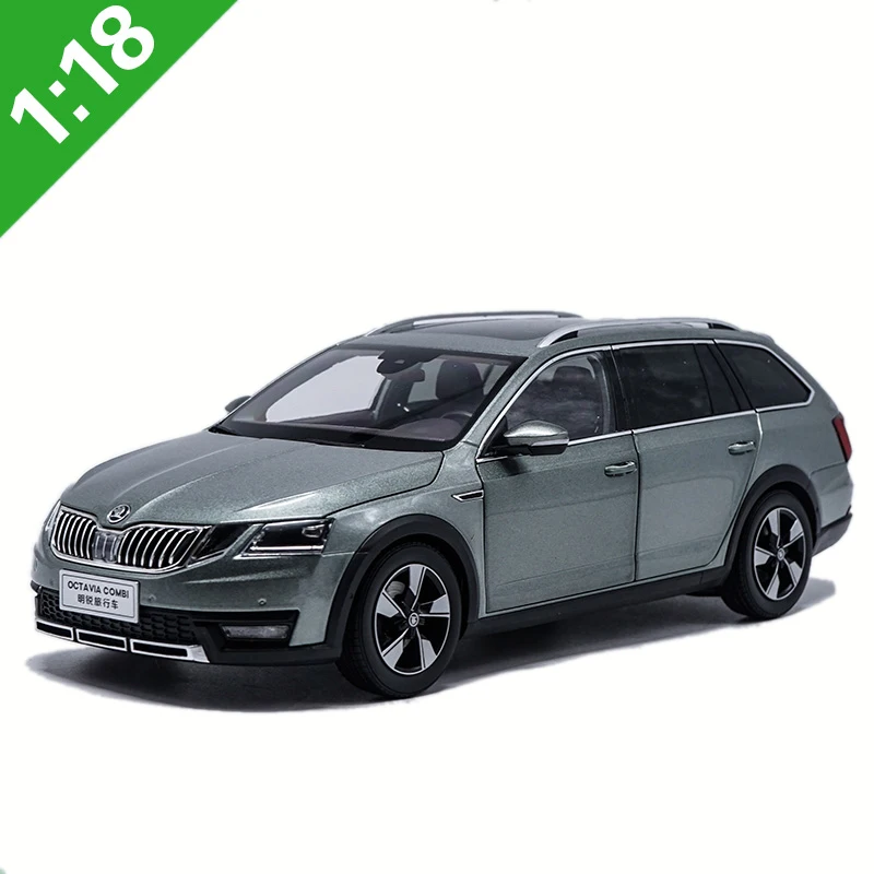 

1:18 High Meticulous SKODA SUPERB OCTAVIA Model Car With Original Box