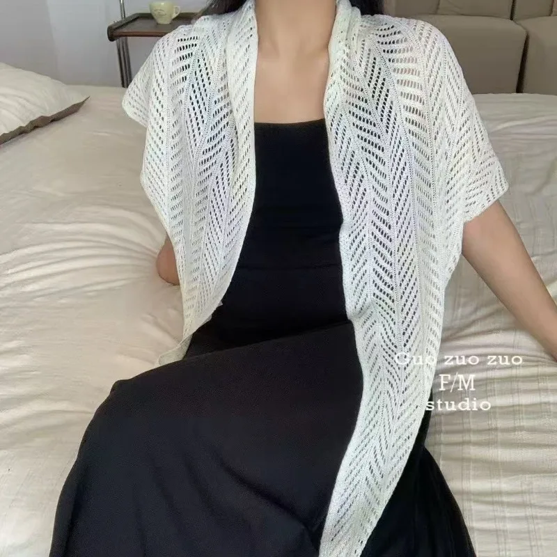 

Knitted lace triangle scarf solid color shawl women's new style versatile air-conditioned room neck protection sun scarf