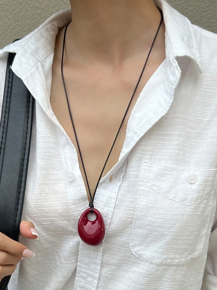 Adjustable Bla Rope Long Bean Geometric Resin Pendant Nelace Faionable Ins Cross-Border Design Sense Faion Jewelry