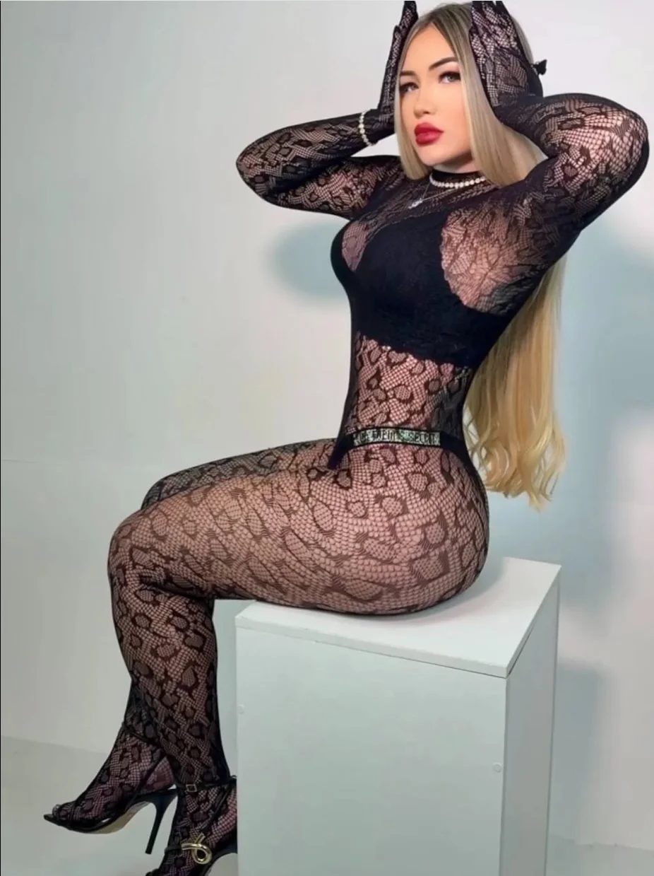 ملابس داخلية نسائية مثيرة أنيقة من الدانتيل الأسود مع أنماط معقدة مفتوحة المنشعب، مجموعة جنسية شفافة للنوادي الليلية