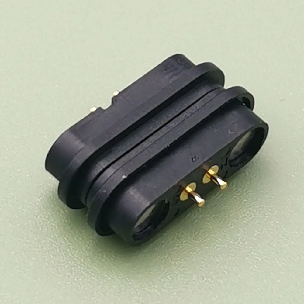 موصل مغناطيسي مقاوم للماء للإناث والذكور ، تباعد غرزة ، مقبس طاقة تيار عالٍ ، 2 دبوس ، 2 أ ، 12 فولت العاصمة ، 10