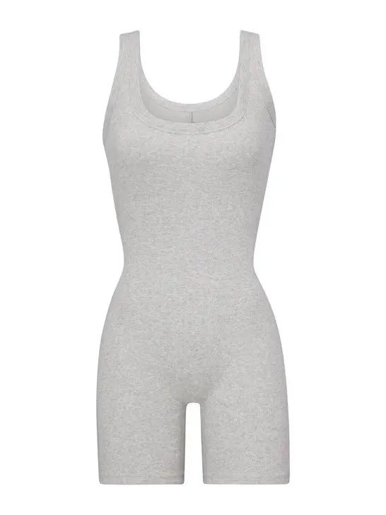 온라인 스토어 신상 순면 여름 얇은 베이스 베스트 원피스 슬림핏 여성 의류 편안하고 통기성 좋은 출퇴근복