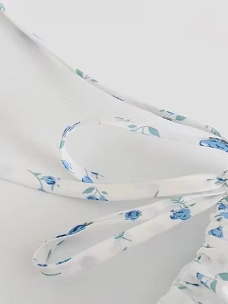 Neues Damenkleid im europäischen Stil, modisch und vielseitig, mit einem stilvollen Bindeband und einem bedruckten Design.