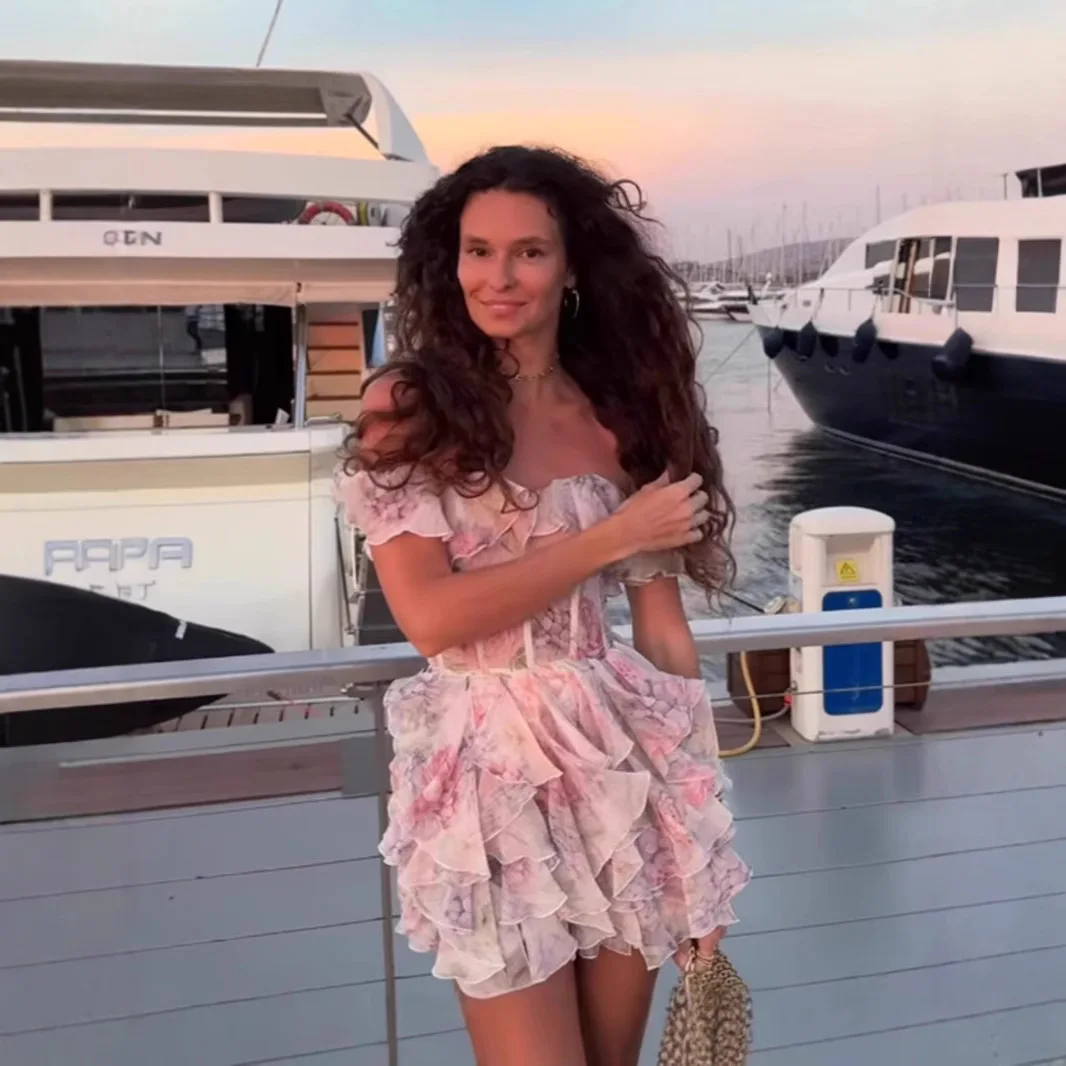 فستان نسائي صيفي جديد موديل 2025 بدون حمالات بدون أكمام للولائم مثير بكتف واحد فساتين نسائية مطبوعة بالزهور