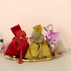 New Velvet Knot Handbag Flower Tassel Wrist Bag Korean Festive Sugar Bag Tote Bag Vest Shape Large Capacity Wedding Candy Bag