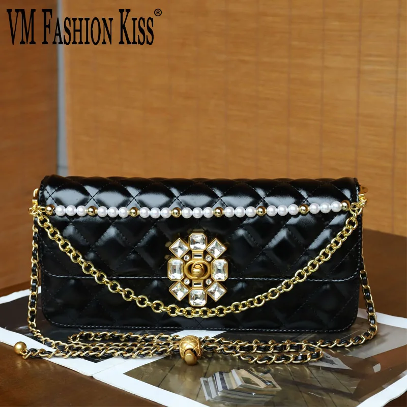 

2026 Women's Chain Shoulder Bag Synthetic Leather Quilted Pearl Decor Crystal Buckle Crossbody Underarm Handbag For Party Daily
