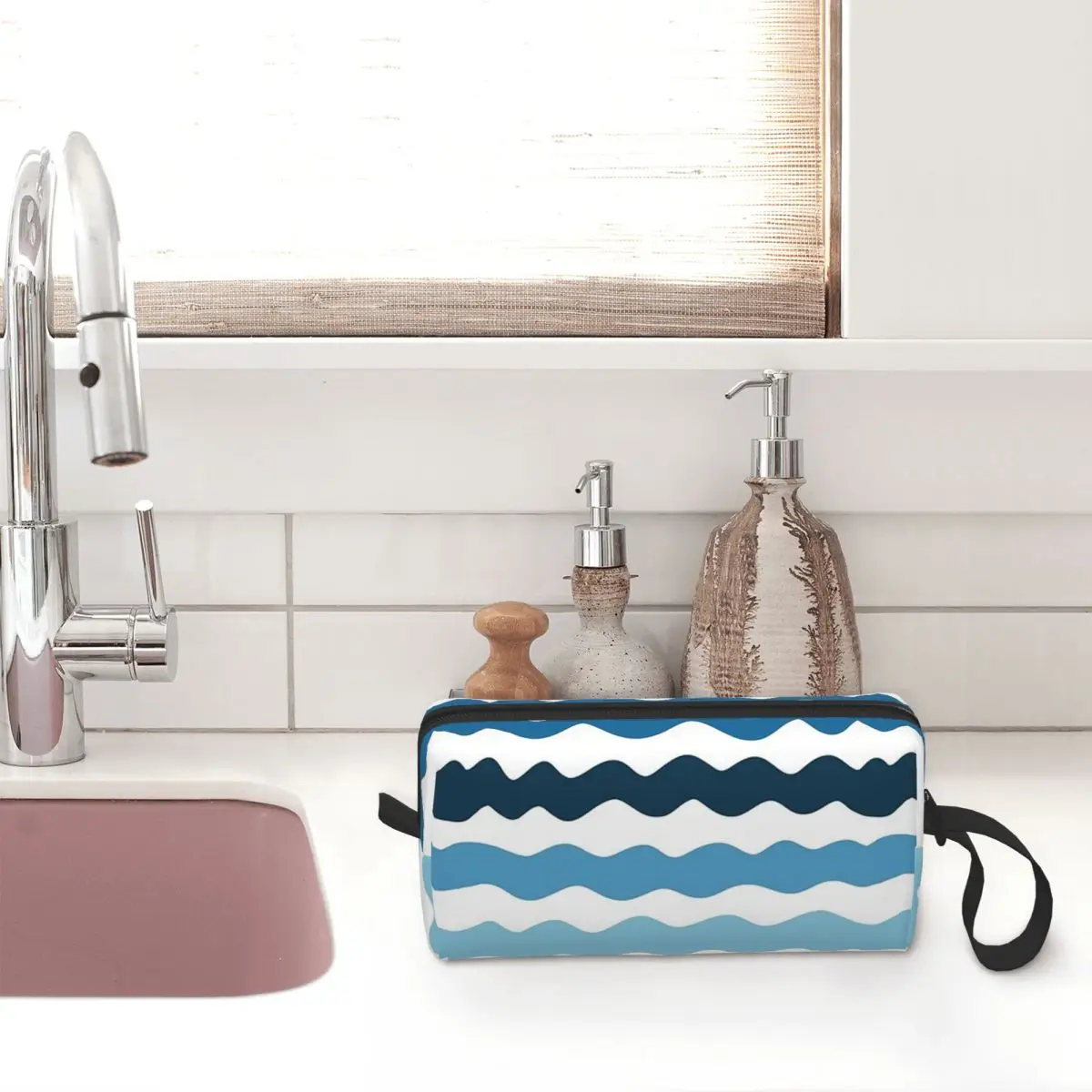 Abstract Blue Wave Pattern Calm Ocean Inspired Design Makeup Bag Cosmetic Organizer Toiletry Cosmetic Bag Women Beauty Travel
