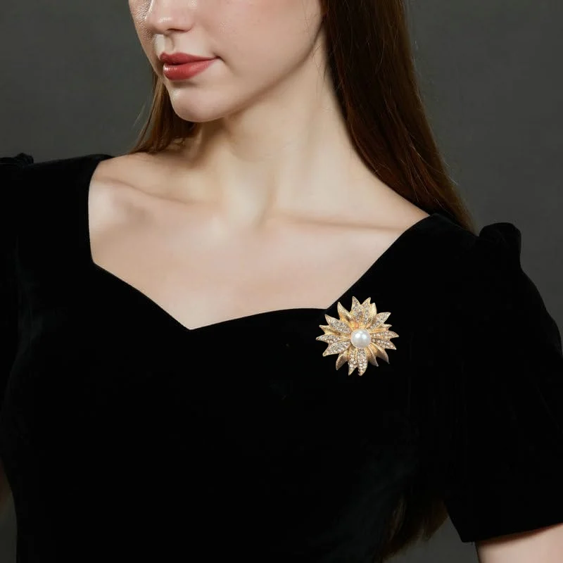 1Pc Luxury Crystal Broche Elegant Shell Camellia Peony Pearl Pins Buckle for Women's Clothing Corsage Scarf Accessories Pendant