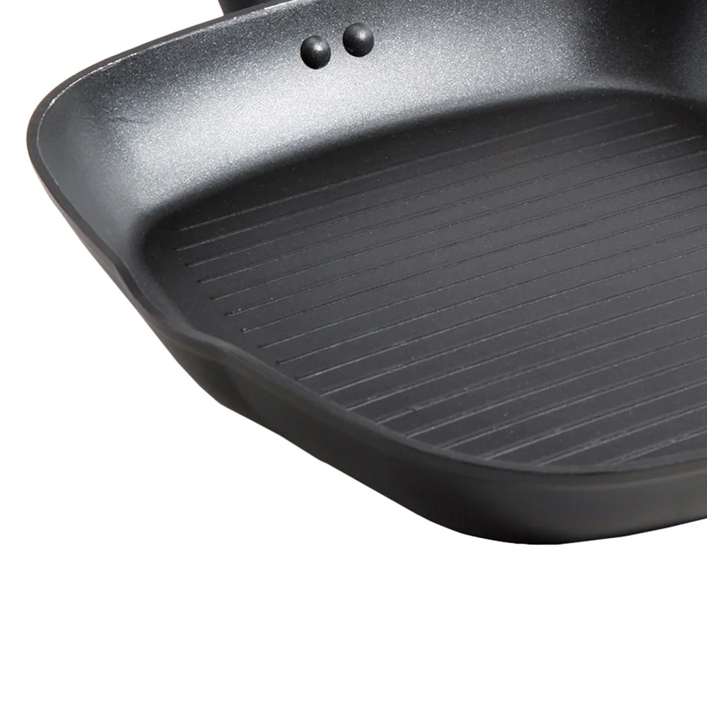 مقلاة شواء مربعة مقاس 11 بوصة، سطح طهي من الألومنيوم غير لاصق، مقبض مقاوم للحرارة، جاهز للغسيل اليدوي وسهل التنظيف