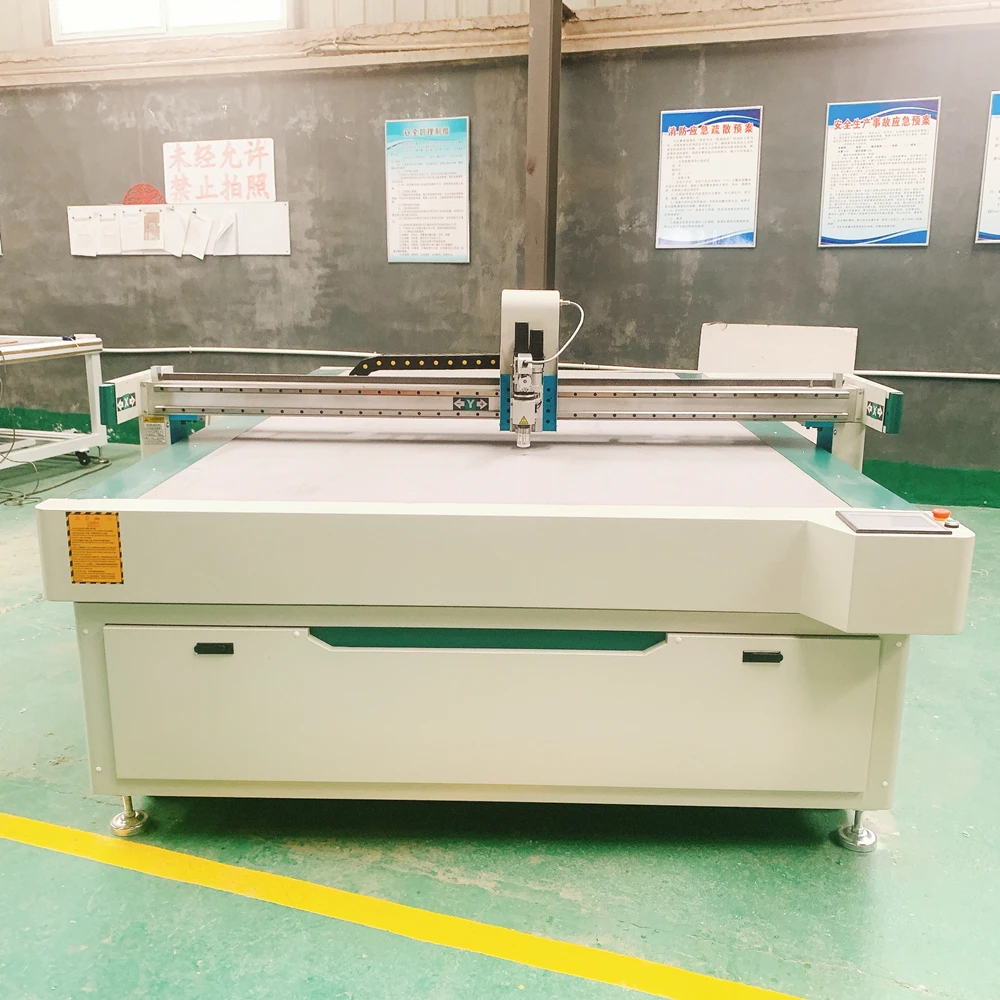 Цифровой кожаный текстиль Cnc резак вибрирующее лезвие режущий станок 1625 Серводвигатель резак