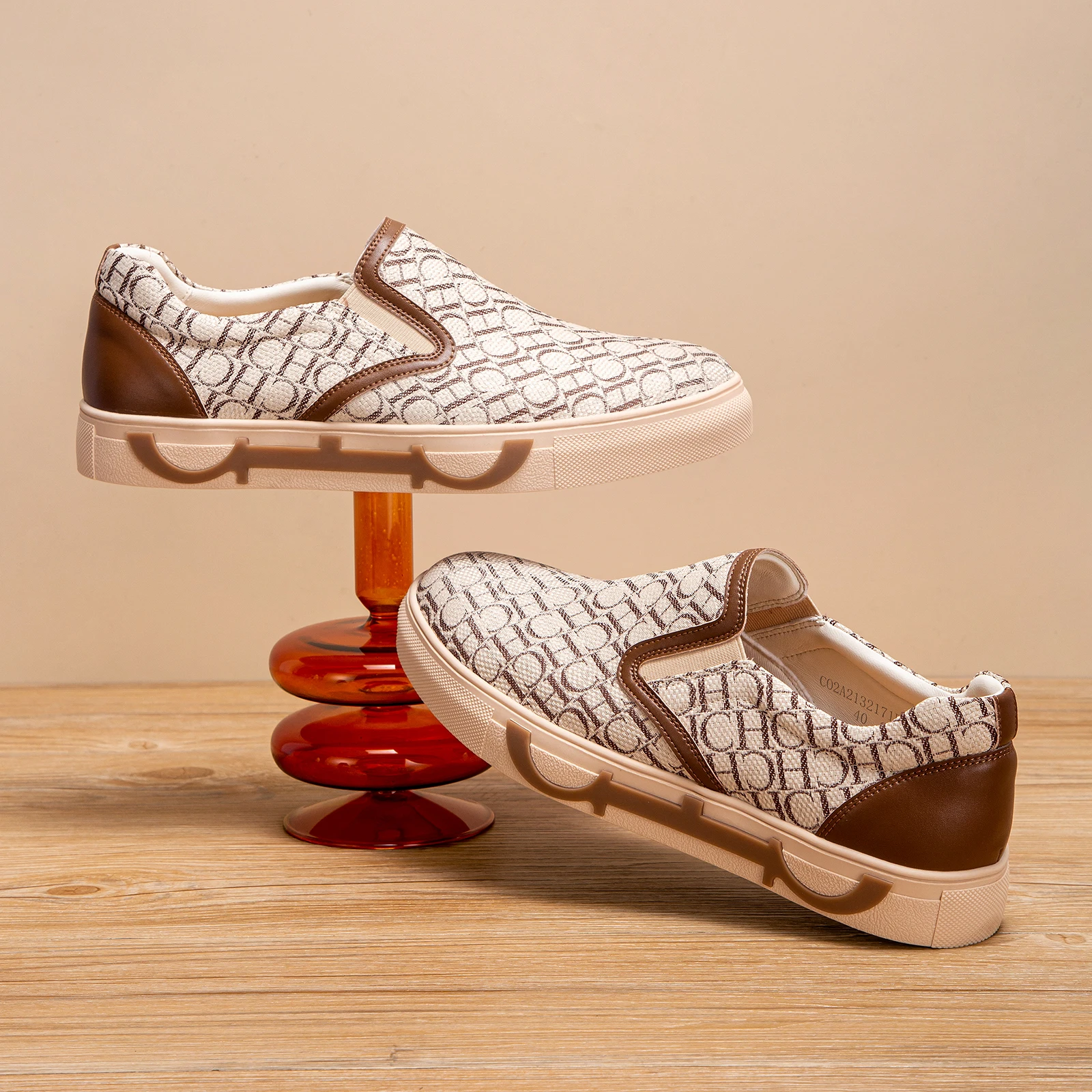 Simple Classic Retro Fashion Mens Casual Shoes Wearable Versatile Letter Print Design Mens Flat Shoes
