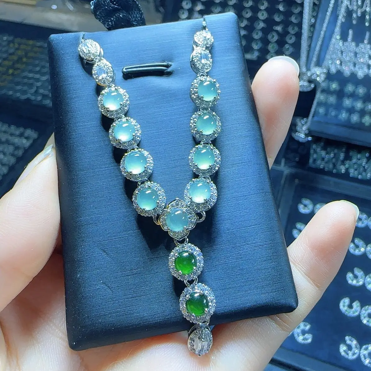 

Natural A jadeite ice blue chain necklace