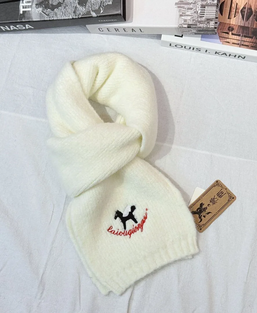 

Warm Wool Blend Knitted Scarf for Women Sausage Dog PatternVersatile Neck Warmer Winter Fashion Commute Medium Length