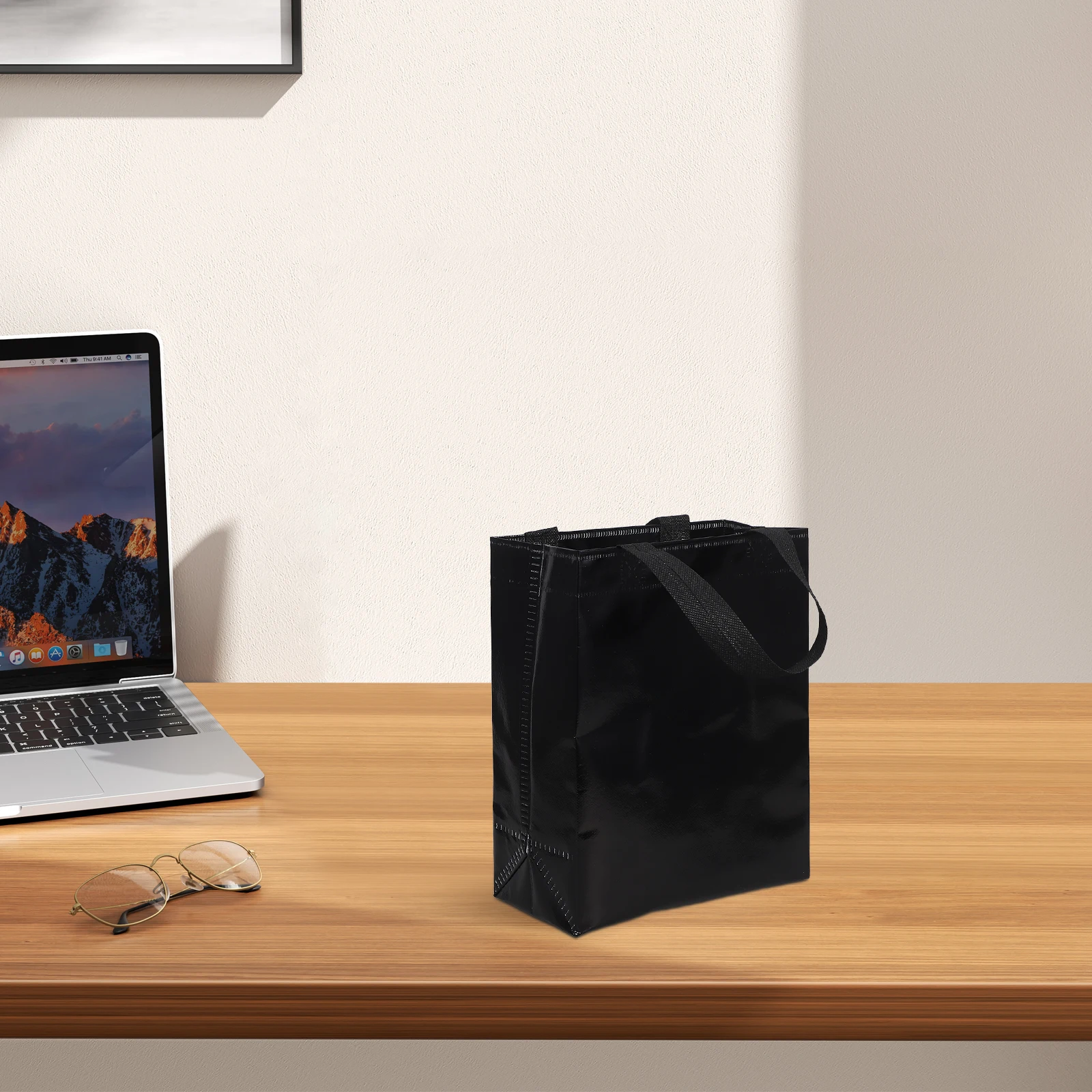 

15 Pcs Woven Gift Reusable Party Favor Bags Wedding Celebration Tote Non Woven Bag Bags Lightweight Sturdy Design