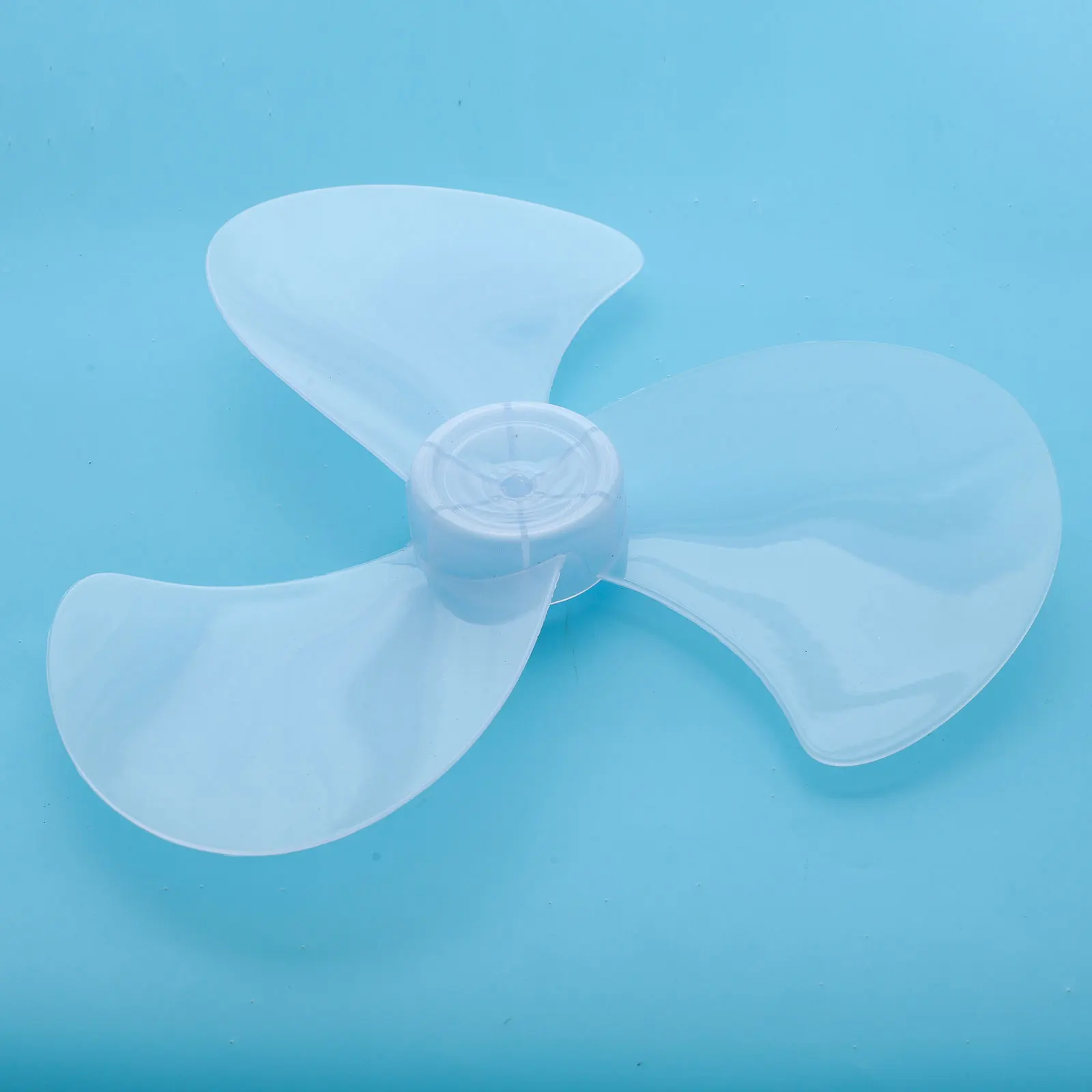 3 Leaves Plastic Fan Blades Thicken Fan Blades for 16 Inch Standing Pedestal Fan Table Fanner General Accessories