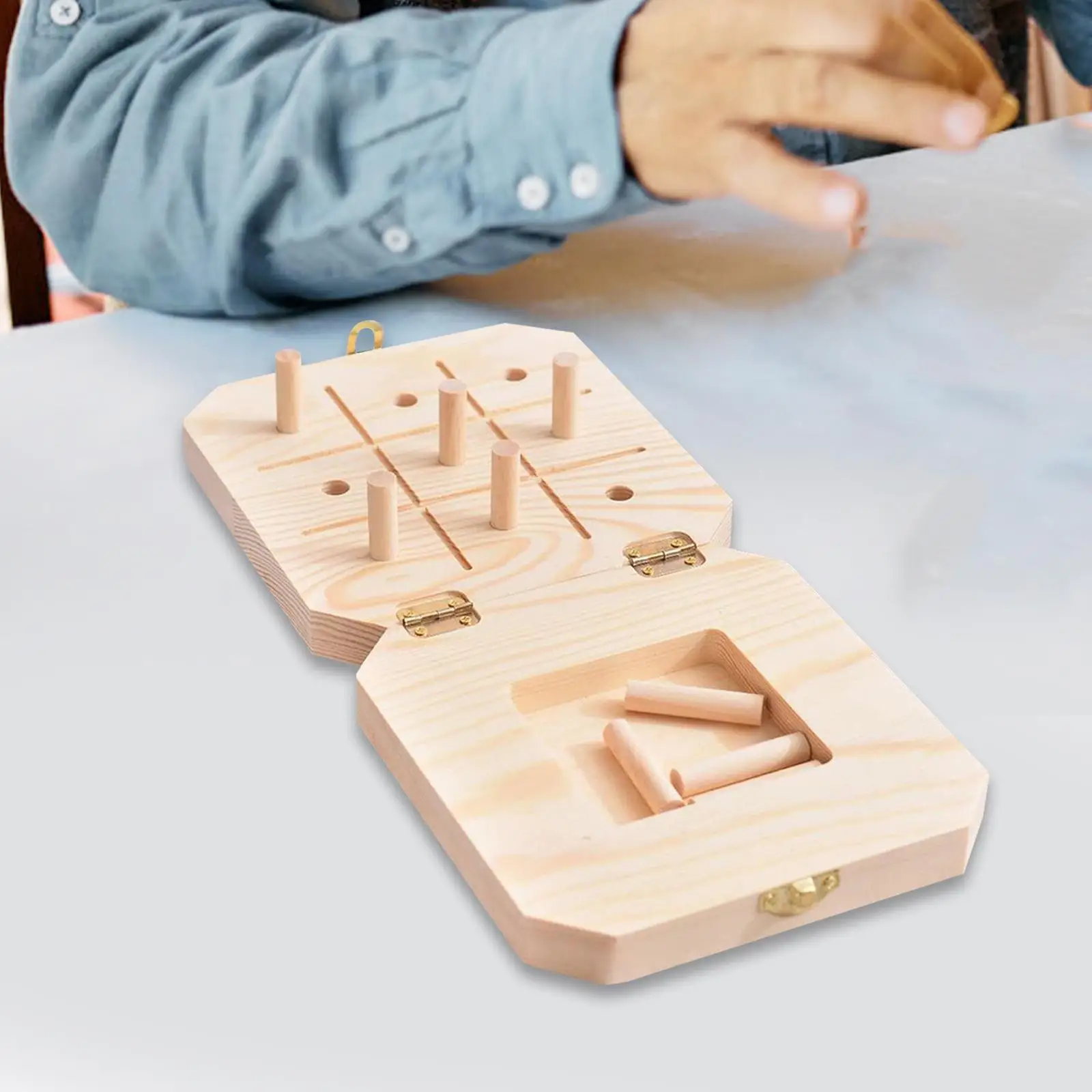 Pannello forato in legno Flip Peg Board Versatile per bambini Flip Sensory Board Training per la coordinazione occhio-mano Abilità motorie fini