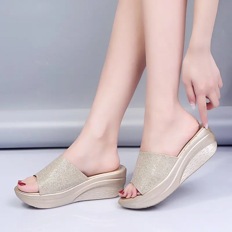 Comfortable Slippers Women\'s 2022 Summer New Thick Sole Wedge Heel Flip-Flops Open Toe Ladies Fashion Solid Color Sandals Women