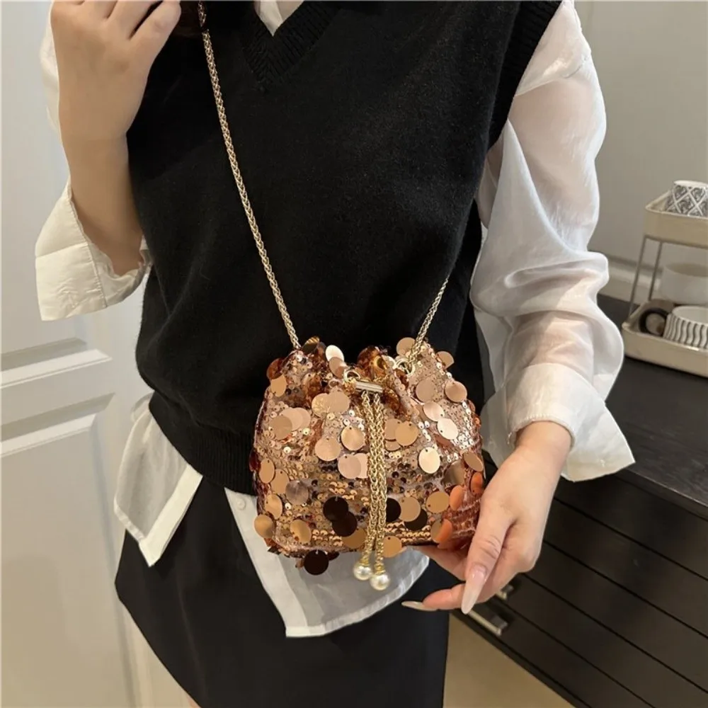 Shiny Glitter Evening Banquet Bag Blingbling Tassel Large Capacity Crossbody Bag Light Luxury Metal Chain Bucket Shoulder Bag