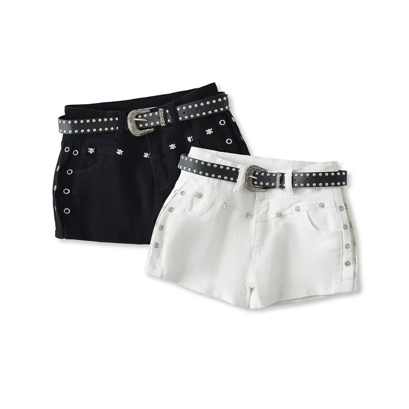 

The Spicy Girl Comes with Hip Pads, Denim Shorts, Summer Low-waist, Slim Fit with Studs.