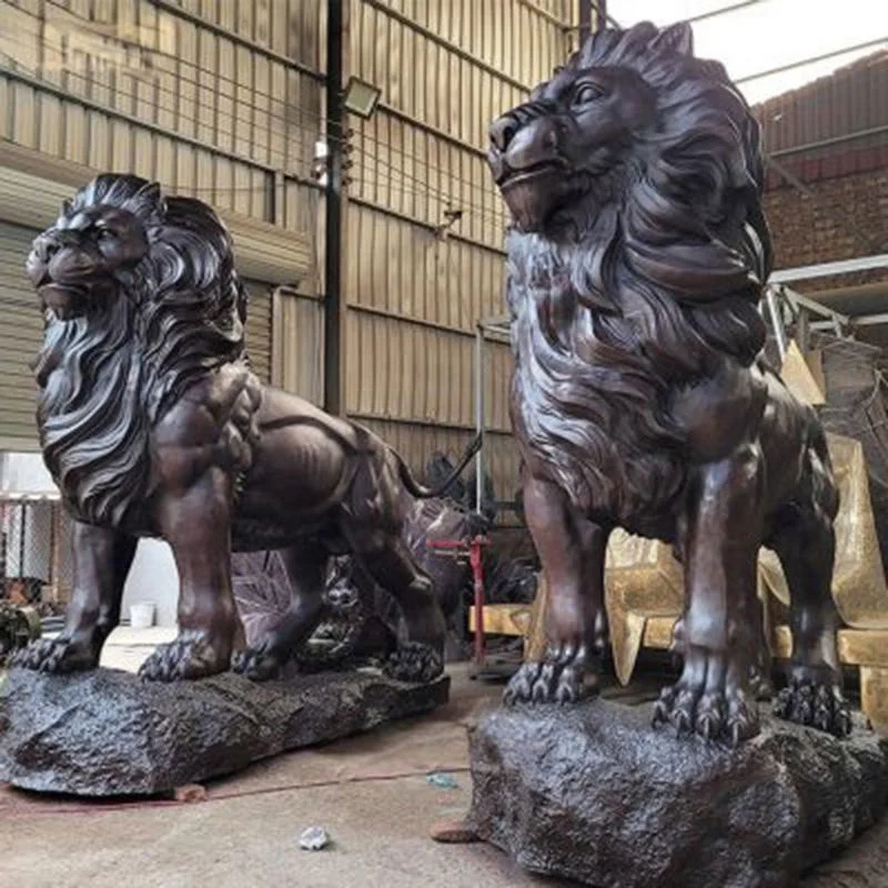 Outdoor Garden Decor Life Size Polished Bronze Sitting Lion Sculpture