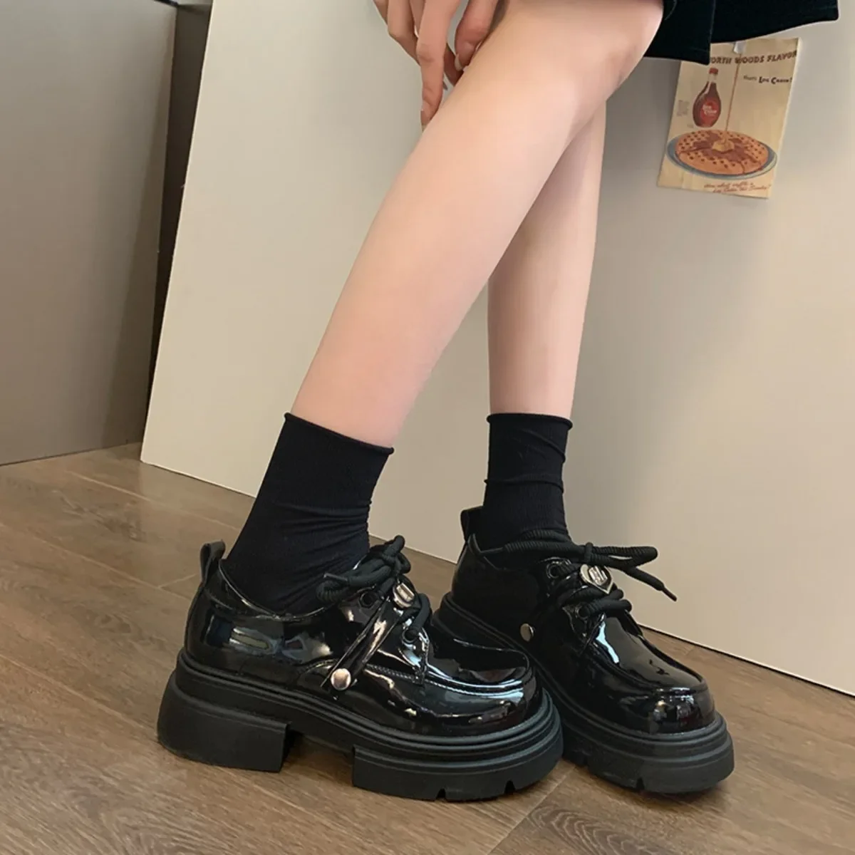 

Women's Retro British Loafers Round Toe Slip-On Platform Shoes Pure Color Thick-Soled Leather Pumps Comfortable Casual Footwear