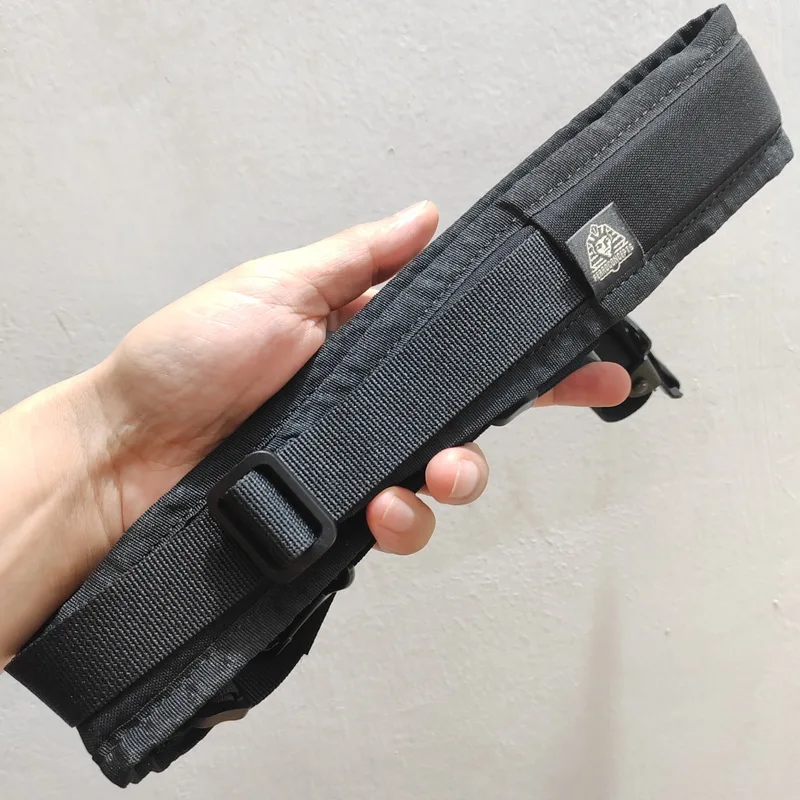 빨간색