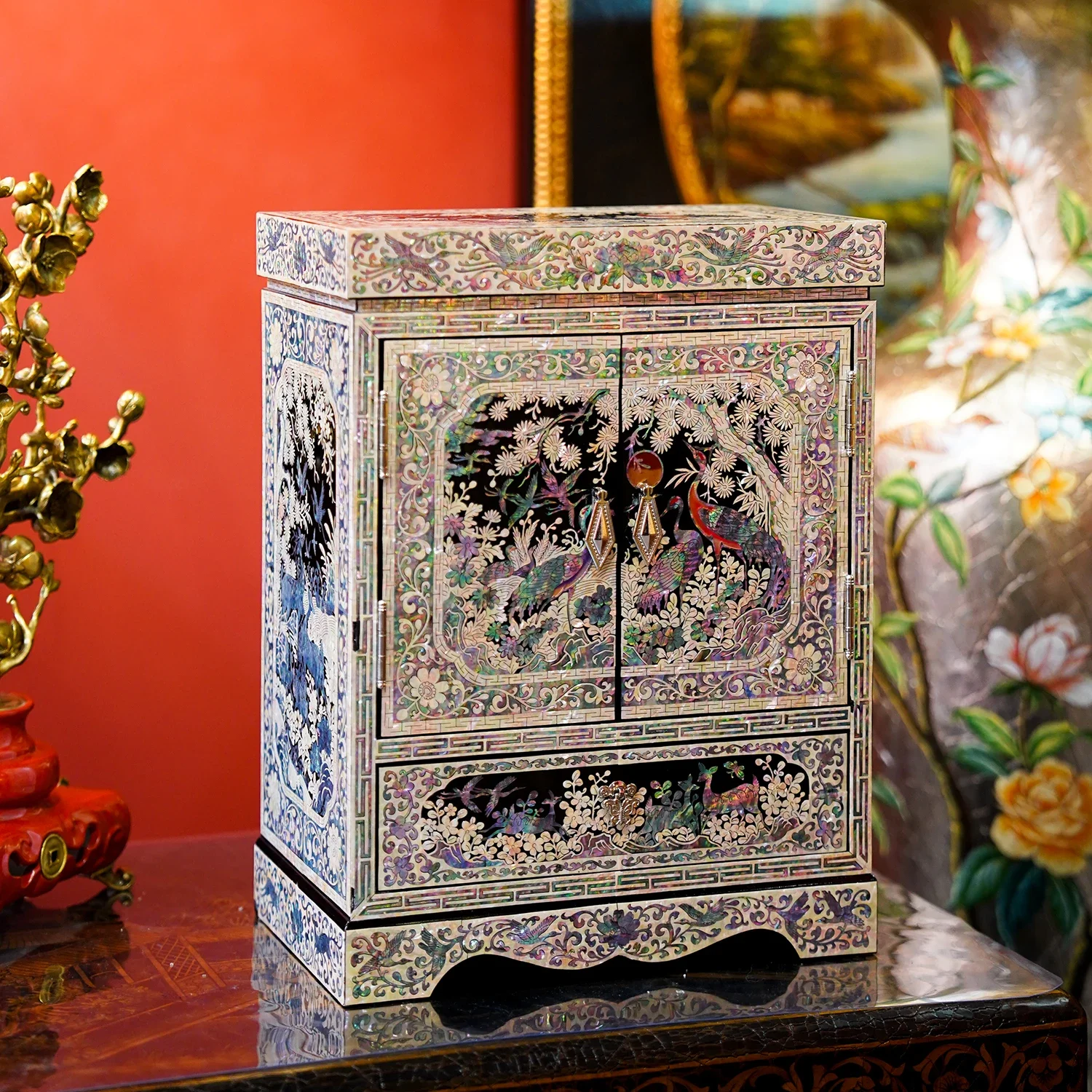 Dian lacquer Chinese retro solid wood jewelry cabinet necklace earrings storage cabinet