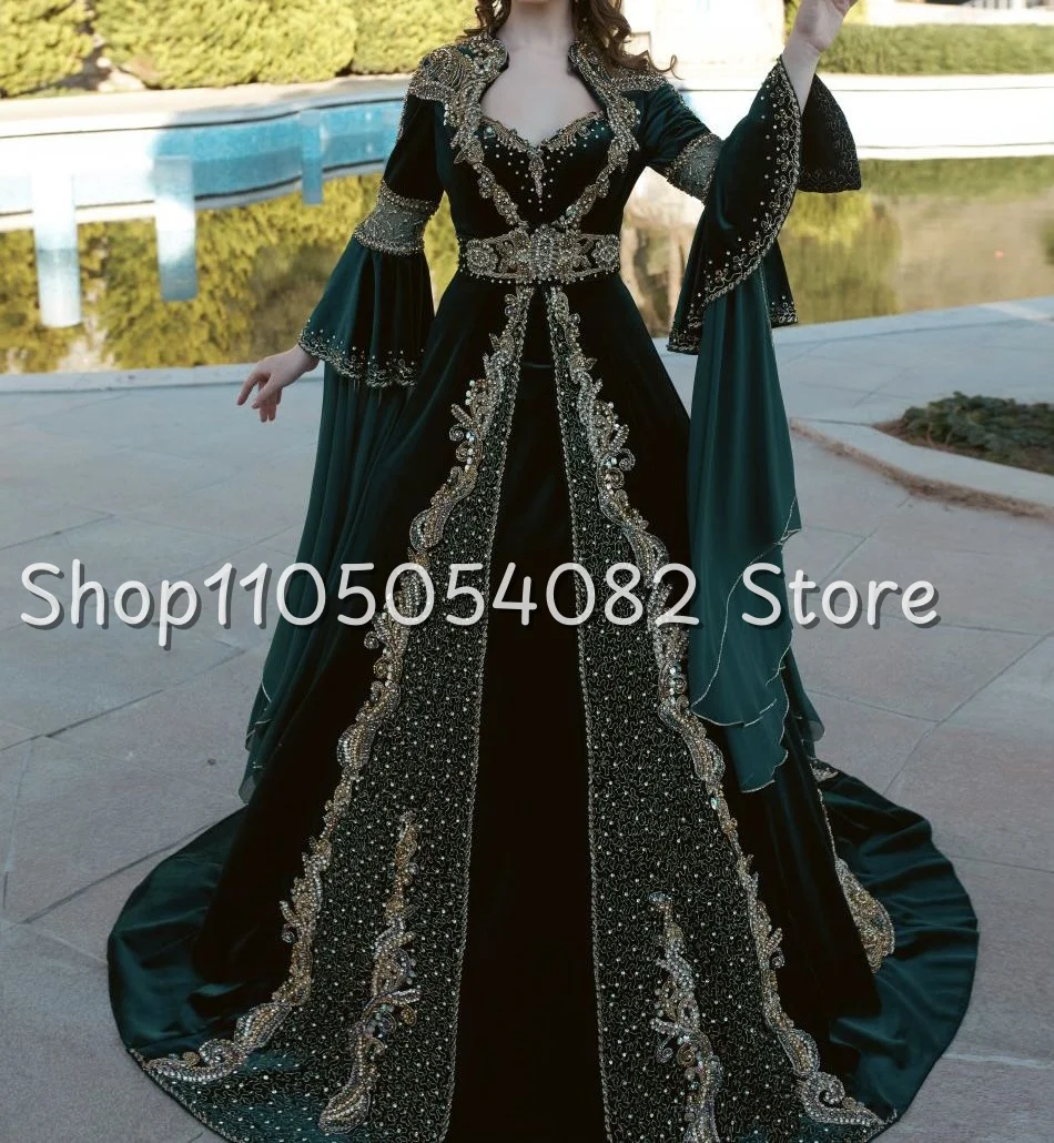 Customized Traditional Moroccan Wedding Gown Elegant Velvet Green Fairy-Tale Gown Long Sleeves with Beaded Sequins Floor-Length