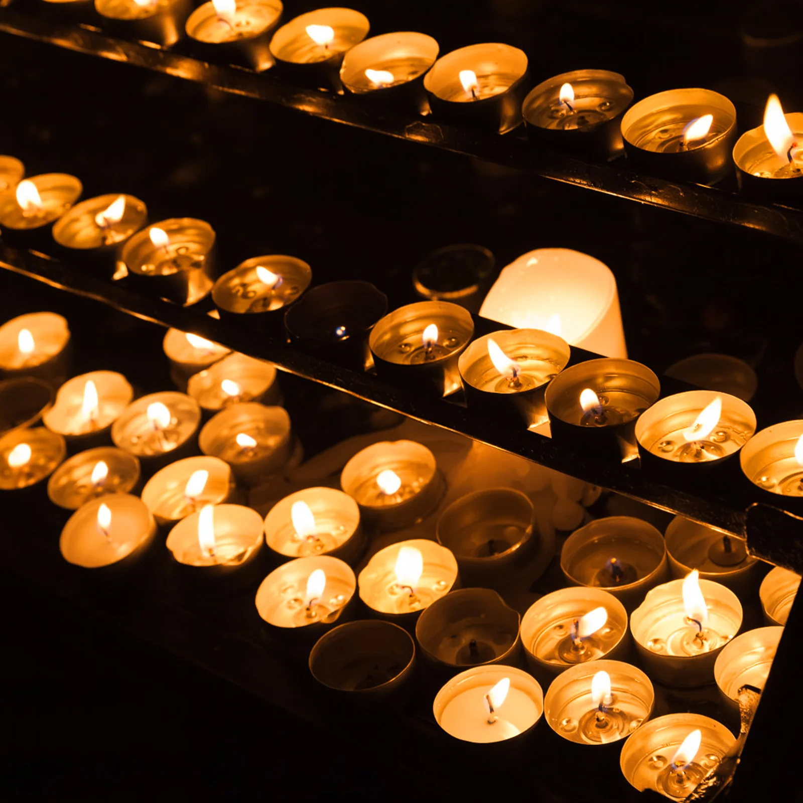 200Pcs Aluminum Tea Round Shape DIY Making Supplies Storage Box for Scented Holders and Gifts