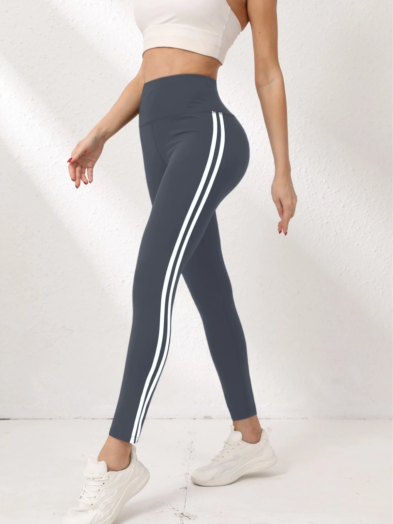Yoga pants, high-waisted, tight-fitting, sporty, outdoor, sheer, comfortable, skin-friendly fabric, high elasticity, women's