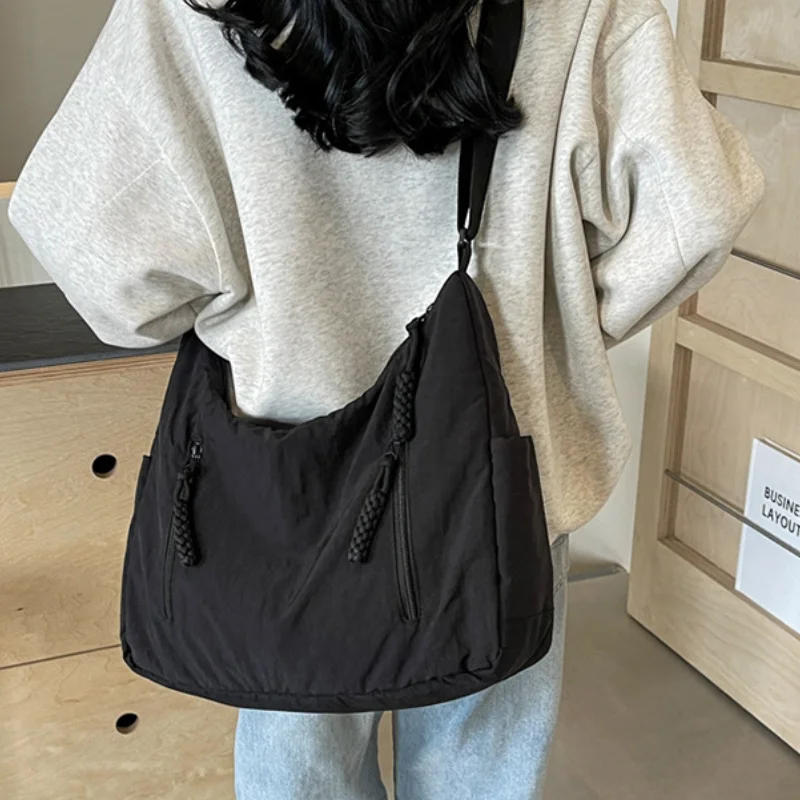 حقيبة كتف نسائية صيفية بلون سادة، خفيفة الوزن ومتعددة الاستخدامات للسفر، حقيبة كروس للركاب من النايلون بسعة كبيرة