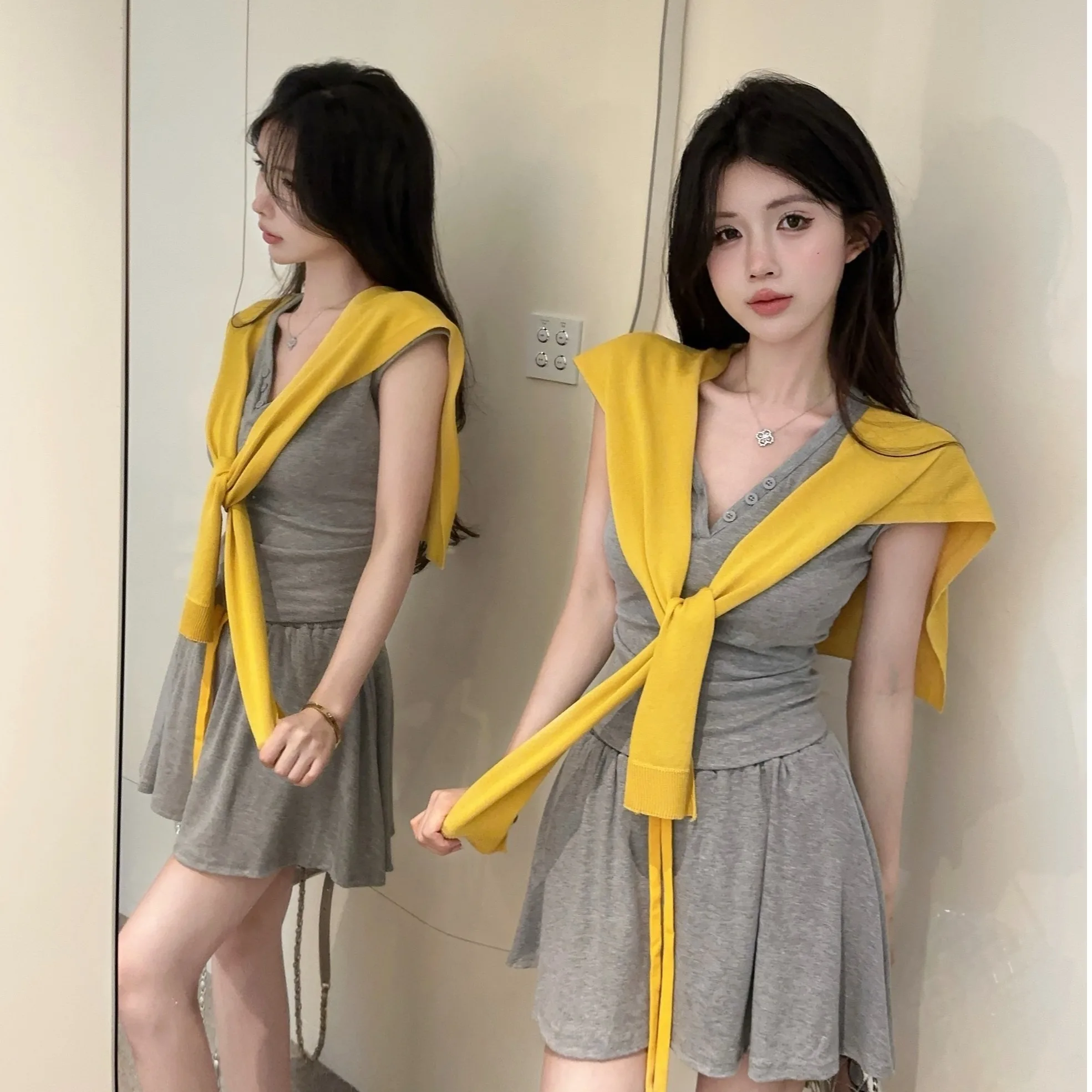 

Summer 2025 Women's Button Design Waist-Cinching irt + awl + High-Waist Dstring Skirt Set Ele Faion Tee-Piece ...