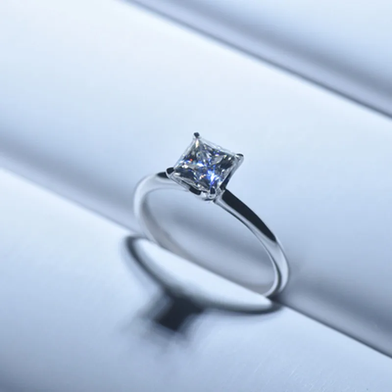 CC 4 Claws White Diamant Rings For Women Silver Color Classic Wedding Engagement Proposal Bridal Fine Jewelry Accessories CC3212