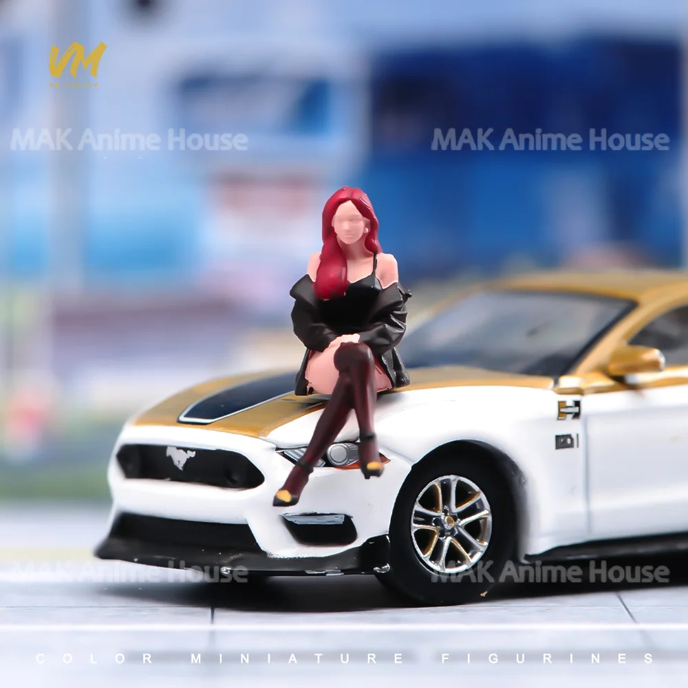 Miniatures Figures 1/87 1/64 1/43 1/24 1/18 Sexy Long Hair Sitting Shorts Women's Shirt Men Unpainted Model Creative Scene Dolls