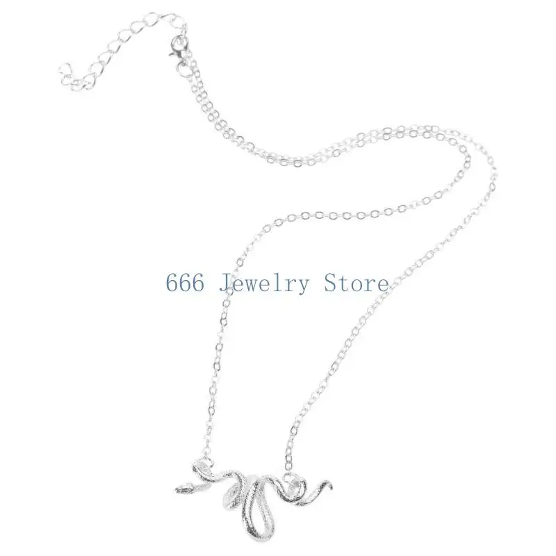 F2TD Elegant Adjustable Serpents Necklace Unique Snake Figure Necklace with Adjustable Length for Daily Wear Dates Parties