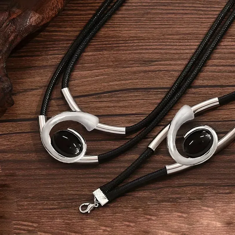 Vintage Trend Irregular Leather Rope Necklace Bracelet Boho Ethnic Style Accessories Women\'s Niche Festival Jewelry Set